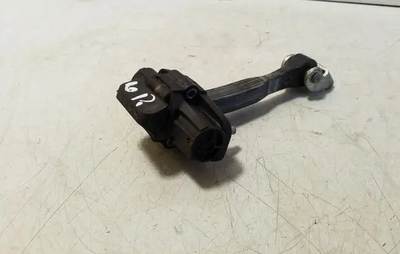 Fiat 500L Rear door check strap stopper 