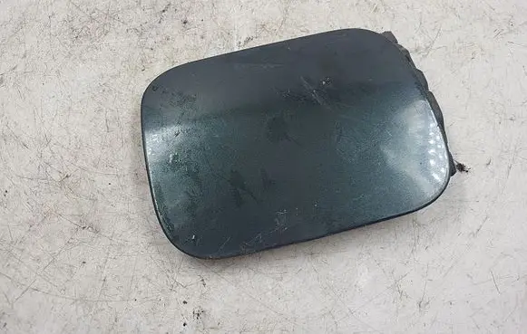 Audi A4 S4 B5 8D Fuel tank cap 8D010139
