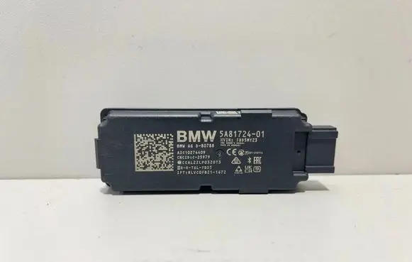 BMW X5 G05 Keyless system antenna 5A81724 5B60517