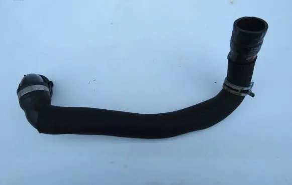 Volvo V60 Engine coolant pipe/hose 31474863