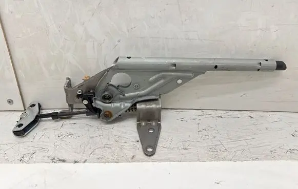 BMW M2 F87 Handbrake/parking brake lever assembly 687677401 6876774