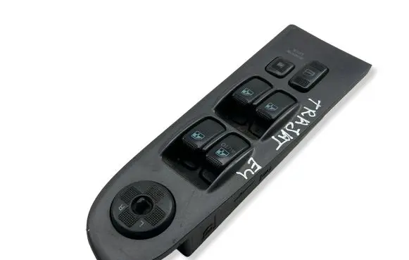Hyundai Trajet Electric window control switch 620W03030