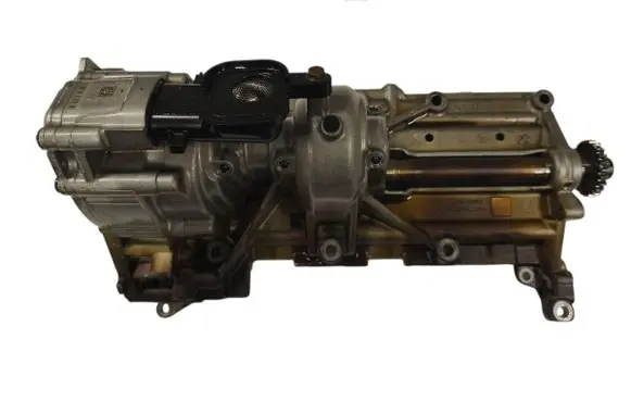 BMW 3 F30 F35 F31 Oil pump 7610378