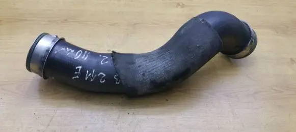 Mercedes-Benz E W211 Intercooler hose/pipe A2115280182