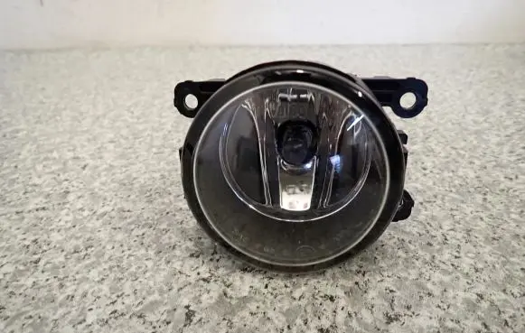 Suzuki Grand Vitara II Front fog light