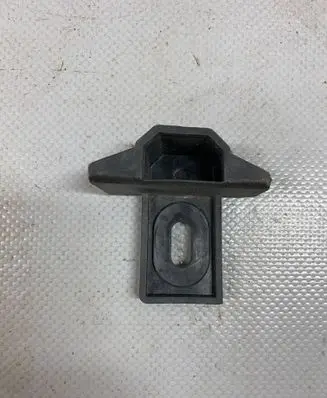 Volkswagen Touareg II Radiator support slam panel bracket 7P6807892B