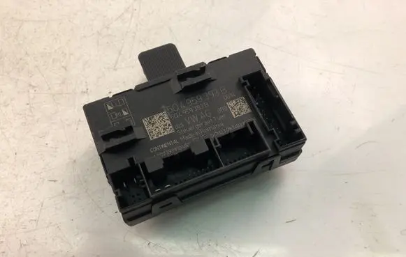 Skoda Octavia Mk3 (5E) Door control unit/module 5Q4959393B