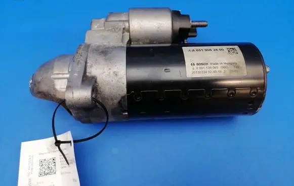 Mercedes-Benz E W212 Starter motor A6519062800