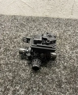 BMW X1 U11 Coolant heater control valve 9462114