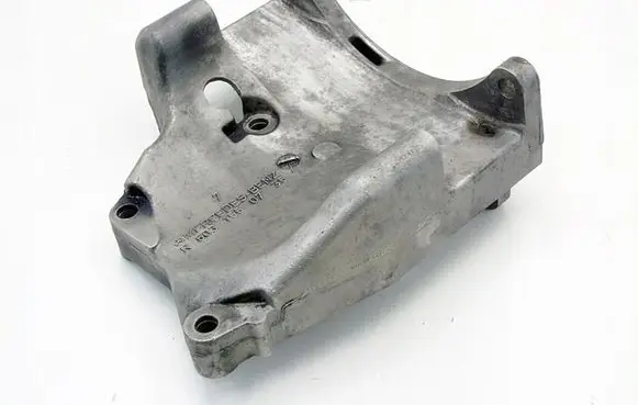Mercedes-Benz C W202 Engine mounting bracket R6031550735