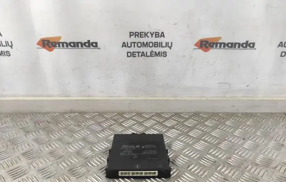 Toyota Prius (XW50) Keyless (KESSY) go control unit/module 8999047220 2325008256