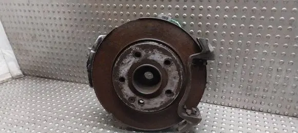 Mercedes-Benz A W168 Front wheel hub spindle knuckle 6814