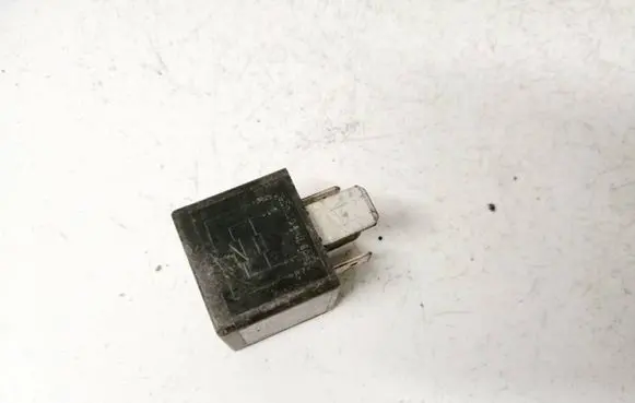 Volkswagen Golf IV Other relay 95vw10k705ca 7m0951253a
