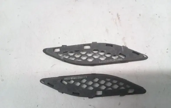 Maserati Ghibli Fender grill 670025654