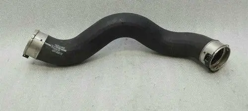 Mercedes-Benz A W176 Intercooler pipe mounting bracket A2465281182