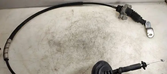 Gear shift cable linkage