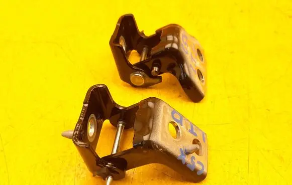 Citroen C5 X Rear door upper hinge