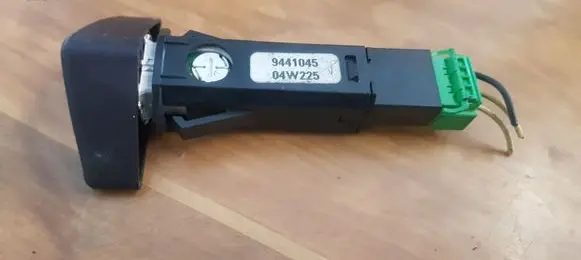 Volvo S60 Hazard light switch 9441045
