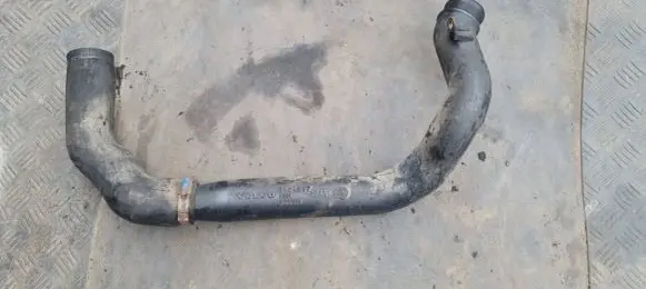 Volvo S60 Intercooler hose/pipe 8624887