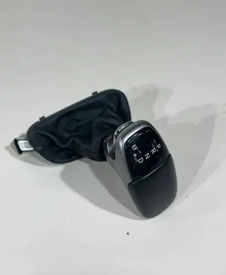 Dodge Challenger Gear shifter/selector 5NH921A5AN