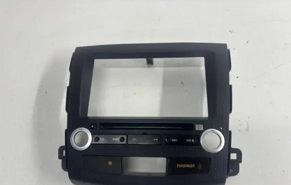 Citroen C-Crosser Radio/GPS head unit trim 