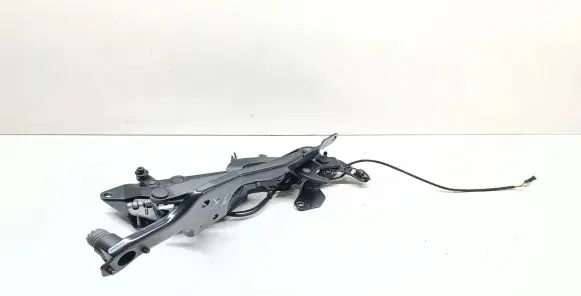 BMW 1 E82 E88 Convertible roof hinge 7174773