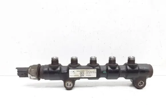 Volvo V50 Fuel main line pipe 9655465480 9654590 9654592680