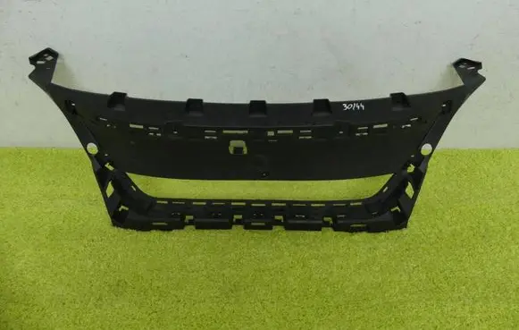 Peugeot 3008 II Front bumper mounting bracket 9815317777