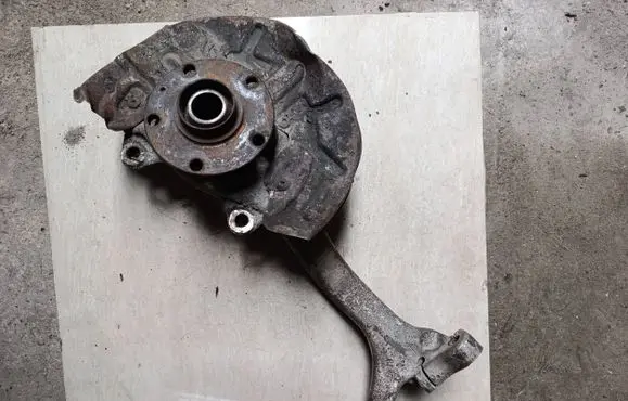 Audi A6 S6 C5 4B Front wheel hub