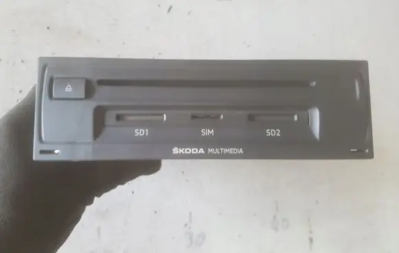 Skoda Superb B8 (3V) Navigation unit CD/DVD player 565035012D