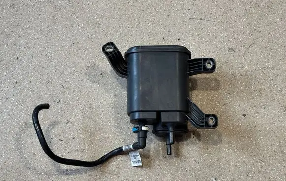 BMW M5 F90 Active carbon filter fuel vapour canister 7371249