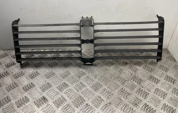 BMW 7 F01 F02 F03 F04 Intercooler air guide/duct channel 66663482