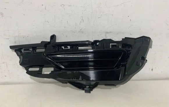 Volvo XC60 Front bumper lower grill 32234967