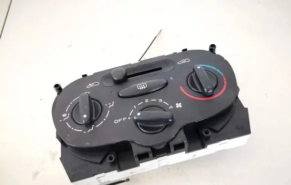 Peugeot 206 Climate control unit 64138