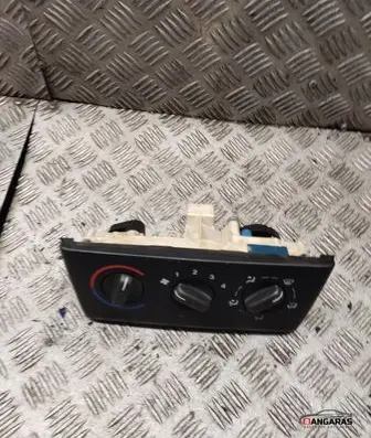 Opel Vectra B Climate control unit 86323