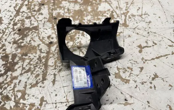 Volvo XC60 Headlight washer nozzle holder 30763420