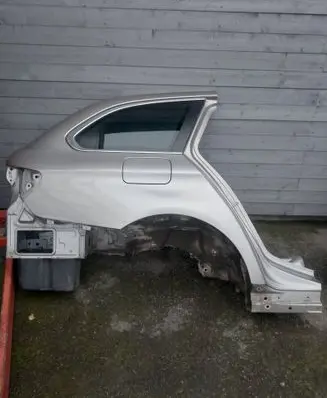 BMW 5 F10 F11 Rear arch 7257618 DX54Z100