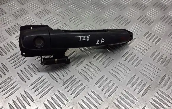 Toyota Avensis T250 Front door interior handle