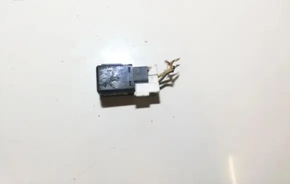 Nissan Almera Tino Other relay 24330c9900