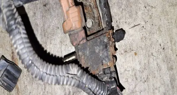 Toyota Avensis Verso Turbo solenoid valve 
