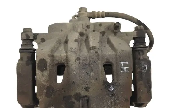 Toyota Highlander XU50 Front brake caliper 