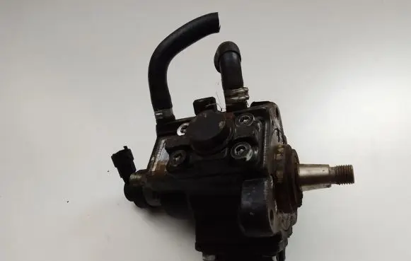 Opel Vectra C Fuel injection high pressure pump 0445010184