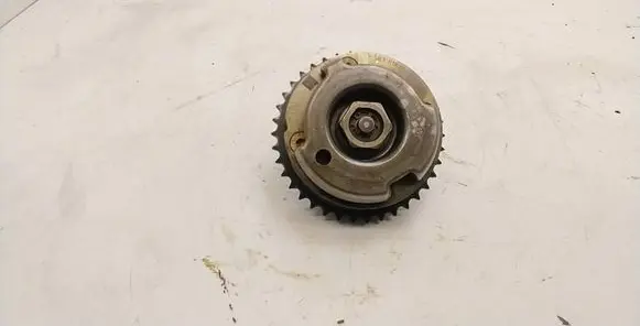 BMW 3 F30 F35 F31 Camshaft pulley/ VANOS 7583818 7598215 7583820