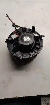 Volkswagen PASSAT B8 Heater fan/blower 3q1819021A