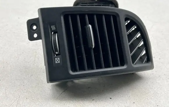 Hyundai Santa Fe Dashboard side air vent grill/cover trim 974802B900 U04193