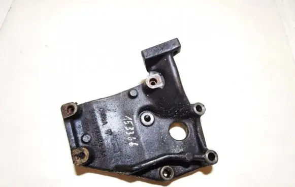 Ford Mondeo MK II Engine mounting bracket 95bb19d624aa