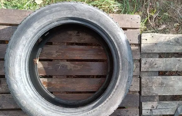 Dodge RAM 1500 DS R19 summer tire opo
