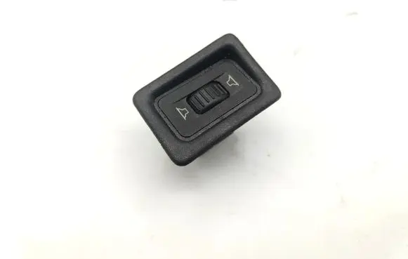 BMW 5 E34 Sound control switch 1379048 65121379048