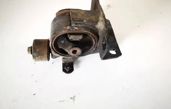 Toyota Corolla Verso E121 Engine mount bracket 1237221070 12372-21070