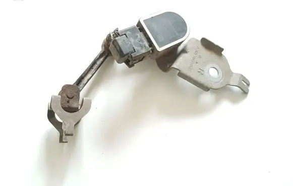 Mercedes-Benz C AMG W205 Air suspension front height level sensor A2059057001 A2229050503 A000566465